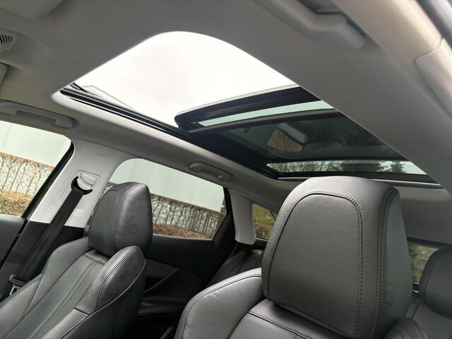 Peugeot 3008 1.6 PureTech Blue Lease Premium / AUTOMAAT / NAVI / CRUISE / PANORAMADAK