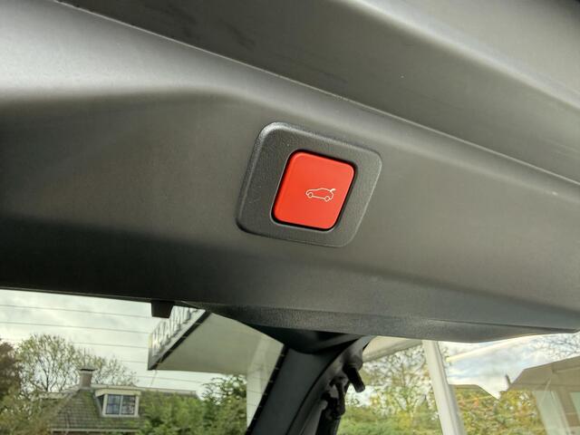 Peugeot 3008 1.2 Hybrid 145 GT | Stoel & Stuur verwarming | Elektrische achterklep | Navigatie | Adaptive Cruise Control | Apple Carplay/Android Auto