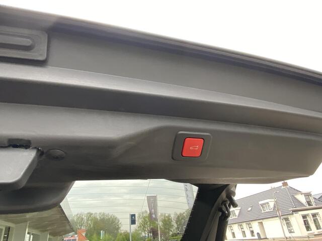 Peugeot 3008 1.2 Hybrid 145 GT | Stoel & Stuur Verwarming | Elektrische Achterklep | Navigatie | Adaptive Cruise Control | Apple Car Play/Android Auto