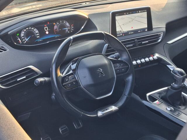 Peugeot 3008 1.2 PureTech GT Line | Nieuw Binnen | Navigatie | Trekhaak | Climate Control | APK 06-10-2026 |