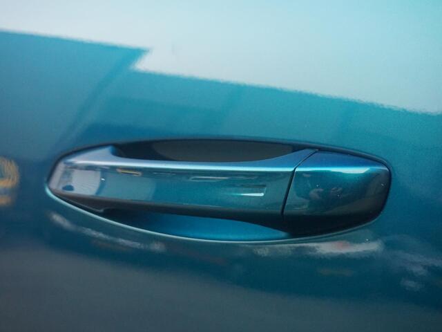 Peugeot 3008 e-3008 GT Avantage 210 73 kWh Warmtepomp | Leder interieur