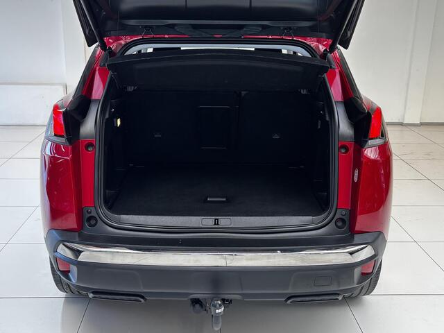 Peugeot 3008 1.2 PureTech Allure Pack Business Automaat | 360 Camera | Afneembare trekhaak | Stoelverwarming | Elektrische achterklep | Navigatie | Adaptieve cruise control