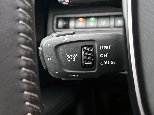 Peugeot 3008 Plug-in Hybrid 225 pk Automaat Active Pack Business | Adaptive Cruise | Apple Carplay | Dodehoekdetectie |