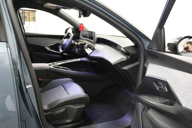 Peugeot 3008 1.2 Hybrid 136 Allure