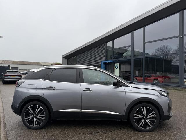Peugeot 3008 1.6 HYbrid4 300 GT Pack Business 15.000 KM | UNIEKE KM-STAND | PLUG-IN HYBRIDE | PANORAMADAK | FOCAL AUDIO | ADAPTIEVE CRUISE | LEREN BEKLEDING | RIJKLAAR GELEVERD INCL. 12 MND BOVAG GARANTIE