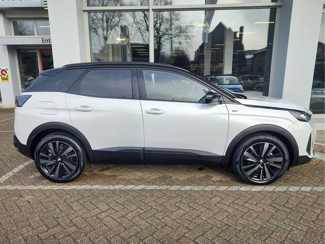 Peugeot 3008 1.2 HYBRID 136 GT AUTOMAAT Open dak | Elek. achterklep | Stoelverwarming