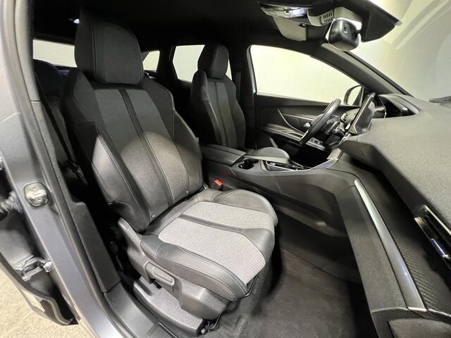 Peugeot 3008 1.6 plug-in Hybrid Allure | Android Auto/Apple Carplay | LM Velgen 19" | Achteruitrijcamera + PDC Achter | Cruise Control | DAB | Airco | Getint Glas Achter |