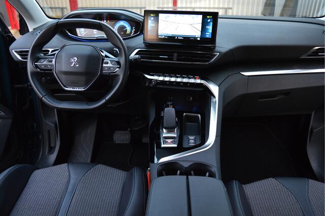 Peugeot 3008 1.6 HYbrid 225 Allure O.a: Trekhaak, PDC, Camera, Carplay, Clima, Cruise, Etc. All-in prijs!