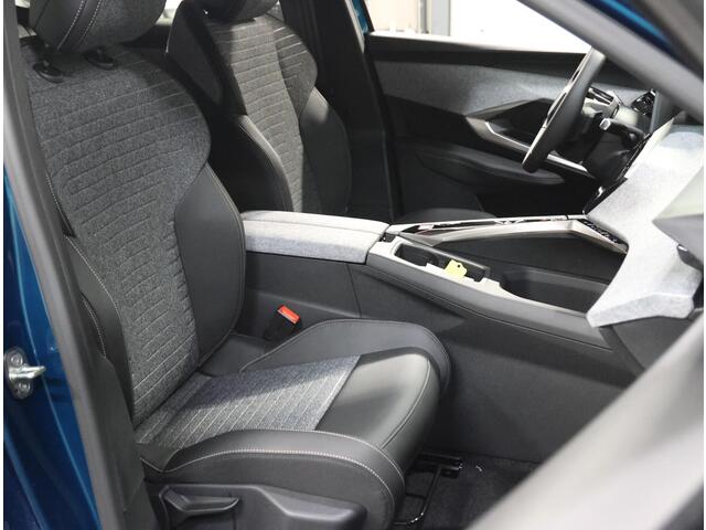 Peugeot 3008 Allure Plug - in Hybride | VOORRAAD | Apple Carplay - Android Auto | Seat Pack | Panoramic Navigation Pack |