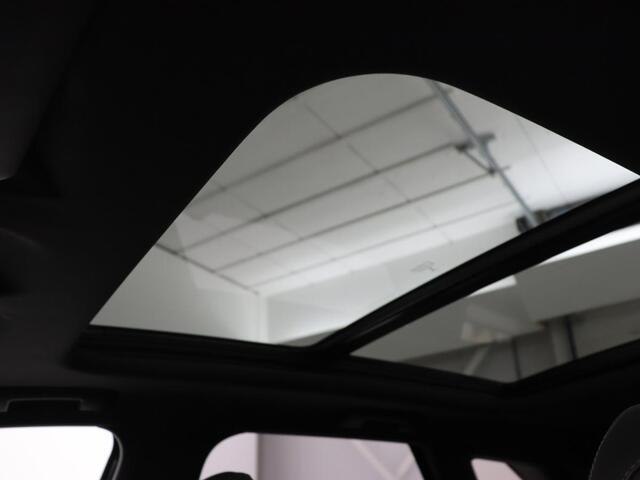 Peugeot 3008 1.6 PureTech GT | Panoramadak | Stoelverwarming | Massage | 360 Camera | Carplay | Adaptive cruise | Focal Sound | Half leder | Navigatie | Keyless | Full LED