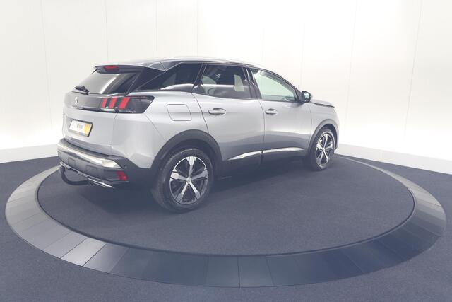 Peugeot 3008 PureTech 130 EAT8 Crossway | Trekhaak | Camera | Dodehoekdetectie | Stoelverwarming | Apple Carplay