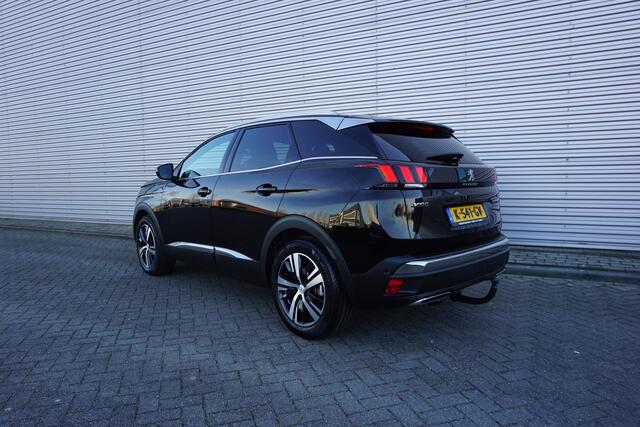 Peugeot 3008 1.2 PureTech GT-Line AUTOMAAT - Climate / Navi / Cruise / Stoelverw. / Camera / Trekhaak / Parkeers.