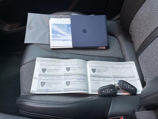 Peugeot 3008 1.2 PureTech Allure // ELEK. ACHTERKLEP // CAMERA+SENSOREN // CRUISE // CLIMA // HALF LEDER // VIRTUAL COCKPIT //