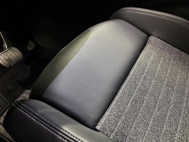 Peugeot 3008 Allure Pack 1.2 Hybrid 145pk e-DSC6 | PANORAMIC NAVIGATION | 360° CAMERA | STOEL + STUURVERW. | AGR-STOEL | KEYLESS ENTRY | VOORRUITVERW. | NAVI