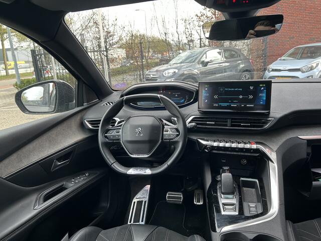 Peugeot 3008 1.6 HYbrid 225 GT BLACK PACK // PANO/SCHUIFKANTELDAK // ADAPTIVE CRUISE // FULL LED // FOCAL AUDIO // NAVI + CARPLAY // CAMERA