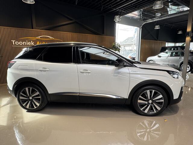 Peugeot 3008 1.2 GT HYBRIDE 4 Panorama Automaat navigatie, Climate 19 inch
