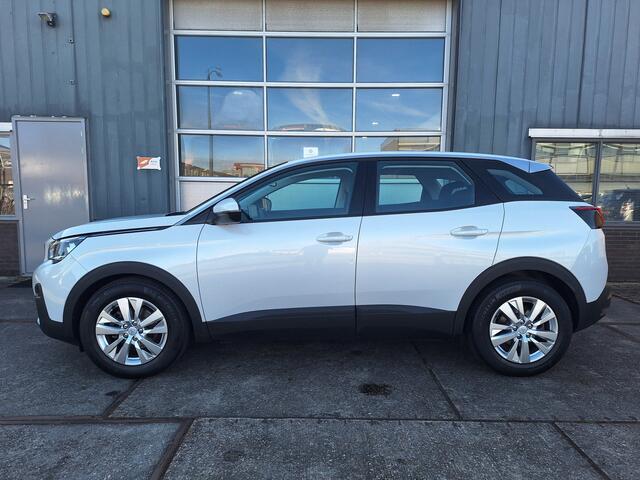 Peugeot 3008 1.2 PureTech Executive, Airco, Navigatie Pdc achter, Telefoon, 2e Eigenaar!