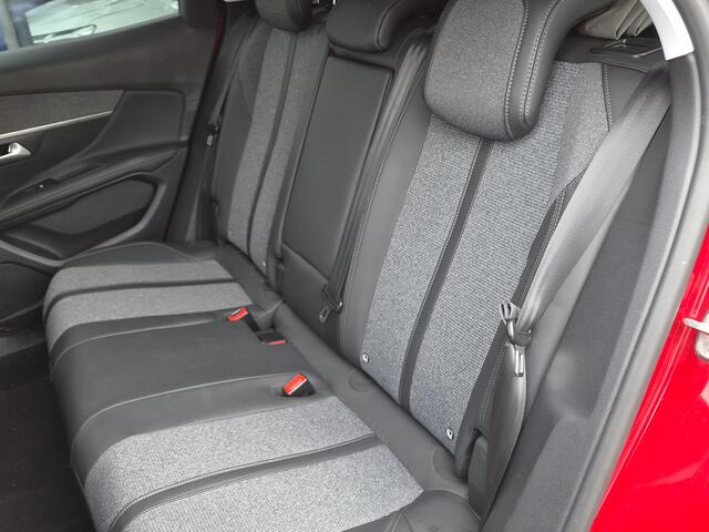 Peugeot 3008 1.2 PureTech Allure | Nieuw binnen | Trekhaak | RIJKLAAR