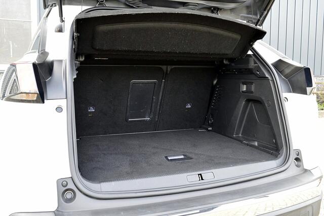 Peugeot 3008 1.2 PureTech Allure Rijklaarprijs-Garantie Navigatie Airco Camera Leder/Stof interieur