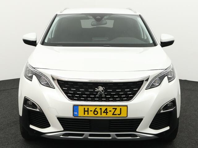 Peugeot 3008 1.2 PureTech Blue Lease Premium Avantage Apple Carplay/Android Auto, Achteruitrijcamera, Cruise control, Bluetooth, Parkeersensor voor en achter, Regensensor, Rijstrooksensor, stuur multifunctioneel Stap in comfort en stijl met deze Peugeot 3008 1.2 PureT