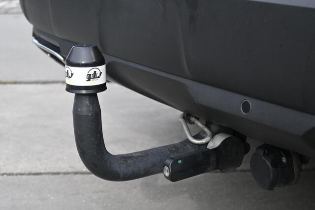 Peugeot 3008 1.6 HYbrid 225 Blue Lease GT | TREKHAAK | CAMERA | STOELVERWARMING | NAVI | ALL-SEASONBANDEN | CRUISE CONTROL | CLIMATE CONTROL | PDC | LMV