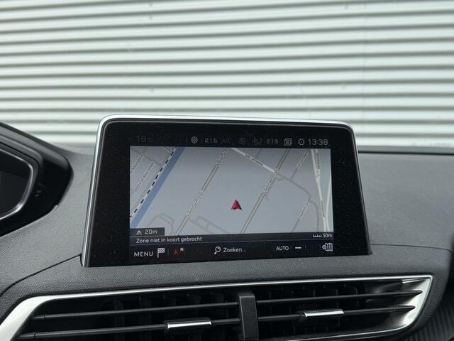 Peugeot 3008 1.2 PureTech Allure | Nieuw Binnen! | Stoelverwarming | Navi | Clima