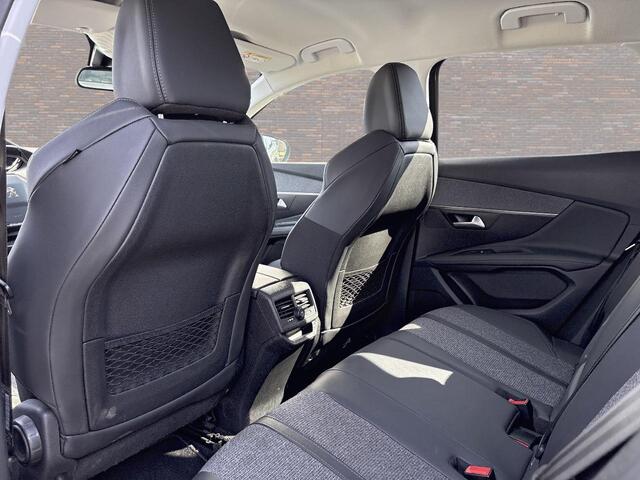 Peugeot 3008 1.5 BlueHDi 130pk LEDER NAVIGATIE LMV TREKHAAK