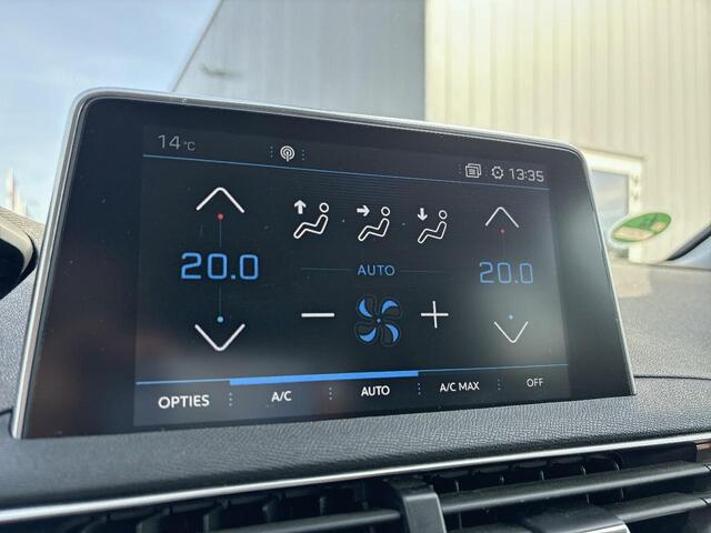 Peugeot 3008 1.5 BlueHDi 130pk LEDER NAVIGATIE LMV TREKHAAK