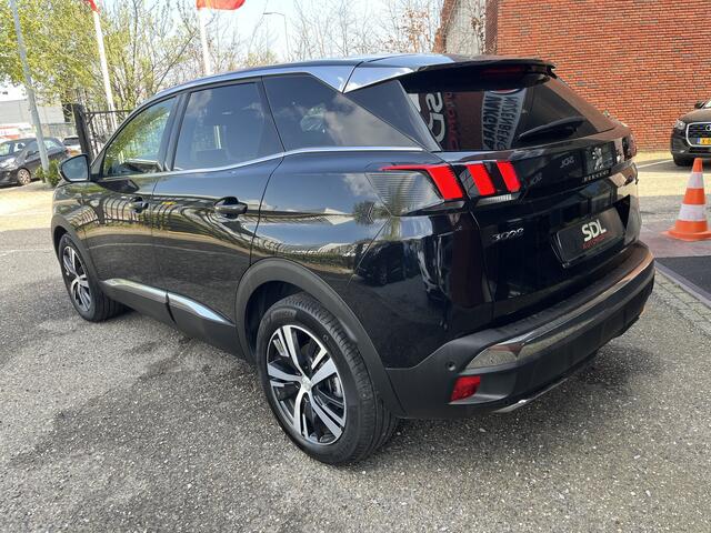 Peugeot 3008 1.2 Turbo GT Line // LEDER // ELEK. STOEL+GEHEUGEN // DODEHOEK // 360 CAMERA // CRUISE // NAVI+CARPLAY // KEYLESS //