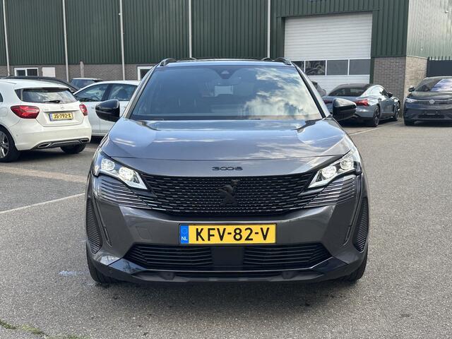 Peugeot 3008 1.6 HYbrid 225 GT Pack Business PANO | BLACK PACK | CAMERA | CRUISE CONTROL ADAPTIEF DODE HOEK SENSOR | ELEK. ACHTERKLEP | STOELVERWARMING| FOCAL AUDIO|