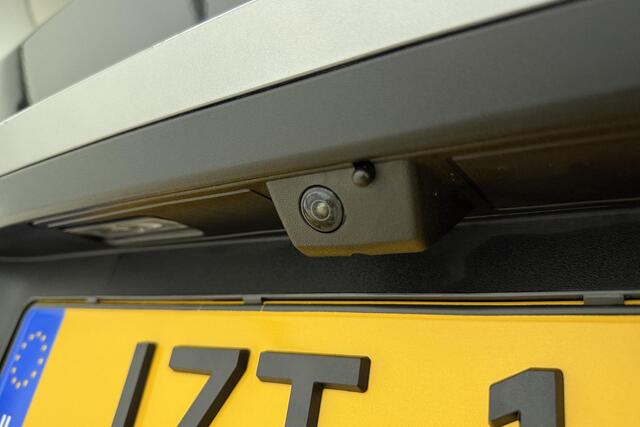 Peugeot 3008 1.2 Hybrid 145 GT | Stoel & Stuur Verwarming | Elektrische Achterklep | Navigatie | Adaptive Cruise Control | Apple Car Play/Android Auto |