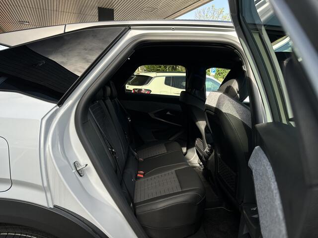 Peugeot 3008 1.2 Hybrid 145 GT Trekhaak/Stoel+stuurverwarming/Camera.