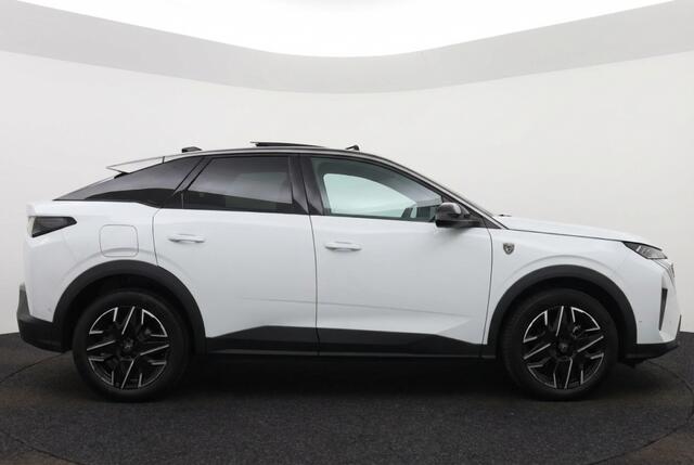 Peugeot 3008 Hybrid GT 145PK Pano | Winterpakket | 180° Area view Camera