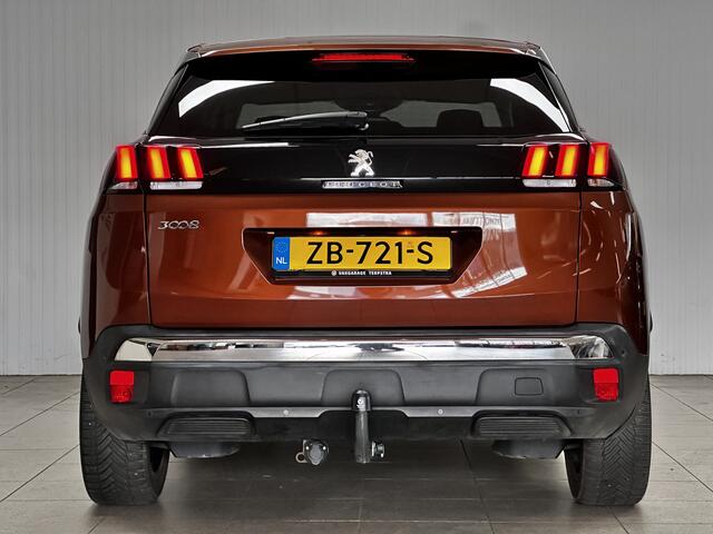 Peugeot 3008 1.2 PureTech Allure/ D-Riem verv: 118.000 KM!/ Trekhaak/ Half-Leder/ 19'' LMV/ Extra getint glas/ Keyless/ Elek. Kofferklep/ Apple + Android/ Navi/ Clima/ Cruise/ Bluetooth/ Multi. LEDER. Stuur/ PDC V+A/ Chroom.