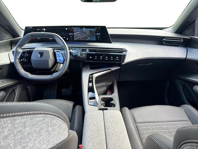 Peugeot 3008 Allure Pack 1.2 Hybrid 145pk e-DSC6 | PANORAMIC NAVIGATION | 360° CAMERA | STOEL + STUURVERW. | AGR-STOEL | LEDER/STOF | ADAPTIVE CRUISE | KEYLESS ENTRY | LED-KOPLAMPEN