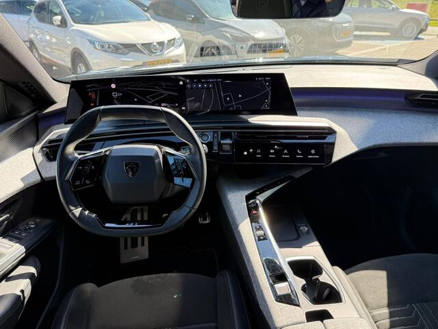 Peugeot 3008 1.2 Hybrid 145 GT *Stoelverwarming & ACC*