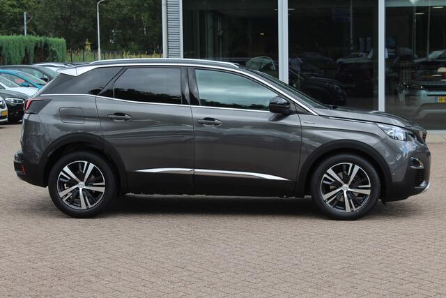 Peugeot 3008 1.6 e-THP GT Line / Trekhaak / Panoramadak / Camera / Navigatie / 18'' / Keyless / DAB / Cruise Control