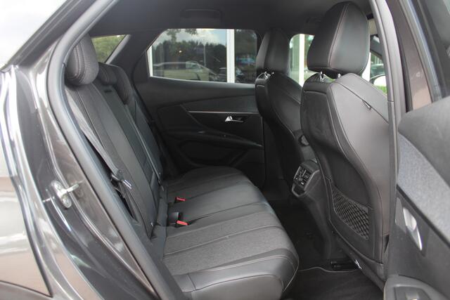 Peugeot 3008 1.6 e-THP GT Line / Trekhaak / Panoramadak / Camera / Navigatie / 18'' / Keyless / DAB / Cruise Control