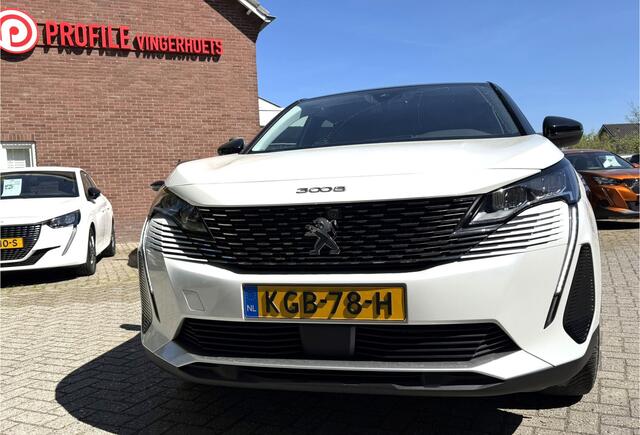 Peugeot 3008 1.6 HYbrid 225 pk Allure * Automaat * * Navigatie * 1/2 Lederen interieur * Stekker Hybride + Benzine * Elektronische Achterklep bed. * Adaptive Cruise Control * Keyless Start * Vingerhoets; Vierde Generatie Eersteklas Service. Al meer dan 100 jaar een be