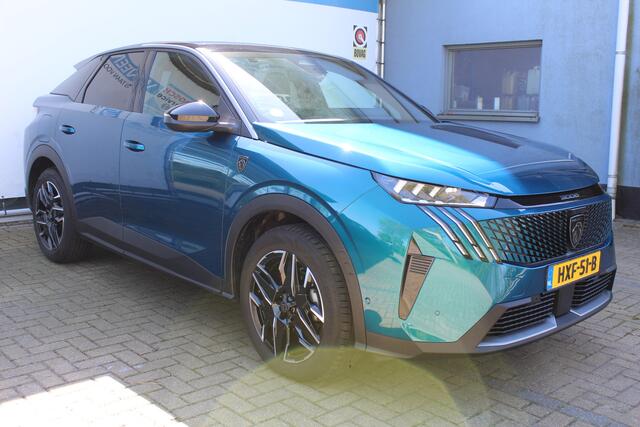 Peugeot 3008 1.2 Hybrid 145 GT Exclusive | Incl. 12 maanden Garantie | 1e Eigenaar | Stoelmassage | Afneembare trekhaak | 360* Camera | Elektrisch verstelbare stoelen met memory | Stoelverwarming Voor + Achter | Keyless Go | Elektrische kofferbakklep | Draadloze telef