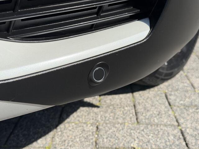 Peugeot 3008 GT Line 1.6 e-THP 165PK EAT6 Automaat Navigatie, Achteruitrijcamera, Keyless, Panoramadak, Trekhaak, Parkeersensoren, Apple Carplay, Android Auto