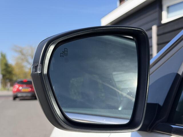 Peugeot 3008 GT Line 1.6 e-THP 165PK EAT6 Automaat Navigatie, Achteruitrijcamera, Keyless, Panoramadak, Trekhaak, Parkeersensoren, Apple Carplay, Android Auto