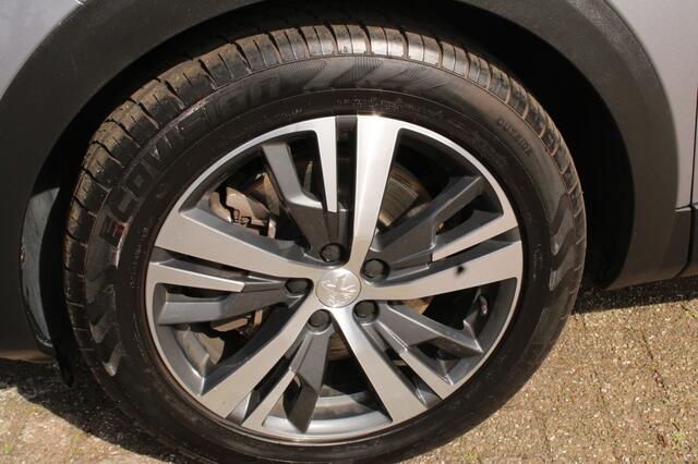 Peugeot 3008 1.6 HYbrid All P.Bns