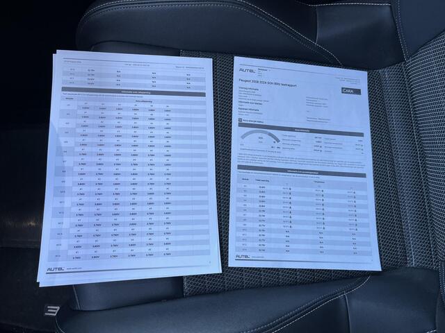 Peugeot 3008 E-3008 Allure 73 kWh SOH 96%| ACHTERUITRIJCAMERA| | KEYLESS ENTRY | WARMTEPOMP| 11.000KM! | DIGI. DASH| STOELVERWARMING| CARPLAY/ ANDROID AUTO|