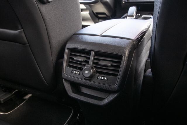 Peugeot 3008 1.6 HYbrid PHEV 225 Allure Pack Business - Afn. trekhaak | Nav | Cam | Privacy glass