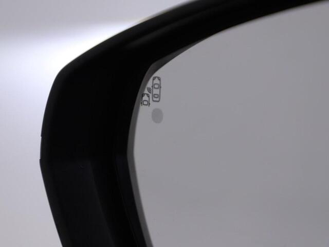 Peugeot 3008 1.6 HYbrid 225 GT Black Pack Trekhaak/Pano/Camera/ Keyless/Blindspot/CarPlay/Ad.Cruise/Led