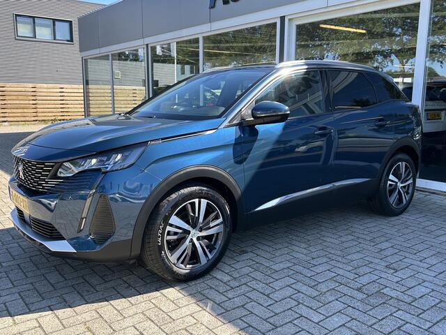 Peugeot 3008 1.2 PureTech Blue Lease Premium Nieuw model LED / Automaat / Carplay / Camera / Trekhaak