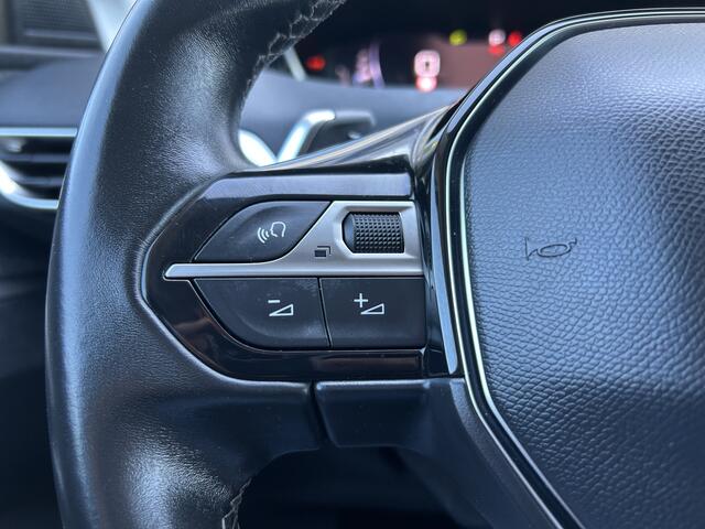 Peugeot 3008 1.2 PureTech Blue Lease Premium Nieuw model LED / Automaat / Carplay / Camera / Trekhaak