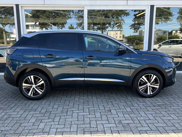 Peugeot 3008 1.2 PureTech Blue Lease Premium Nieuw model LED / Automaat / Carplay / Camera / Trekhaak