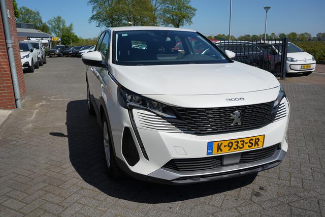 Peugeot 3008 1.2 PureTech Blue Lease NL AUTO - NAP CAMERA - PARKEERSENSOREN V+A - CARPLAY/ANDROID - DAB+ - RIJSTROOKSENSOR - CRUISE - CLIMA - 17" LMV